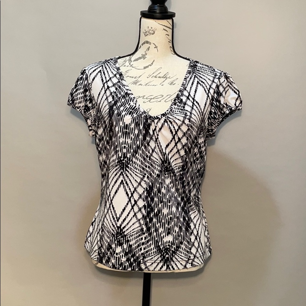 Black n white abstract dress top